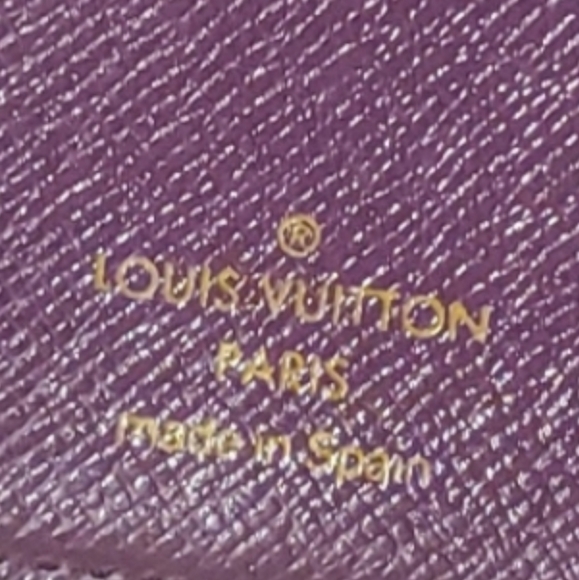 Louis Vuitton Agenda - Picture 4 of 12